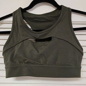Coreio - (NWOT) Athletic Activewear Workout Sports Bra With Cut-Out Front Detail